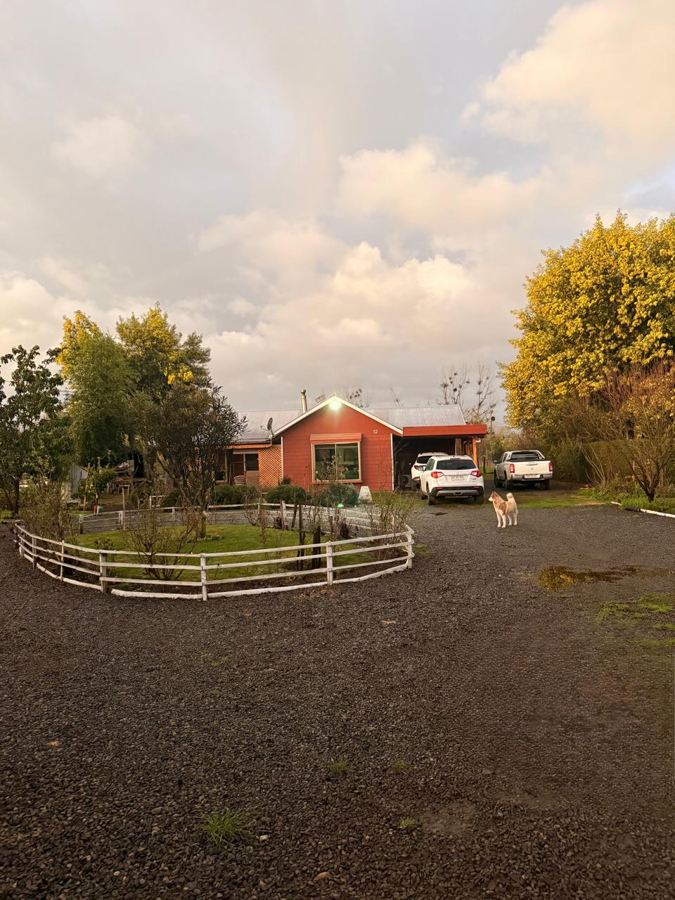 PARCELA AGRADO 8000M2 CON CASA 130M2 + QUINCHO Y PISCINA